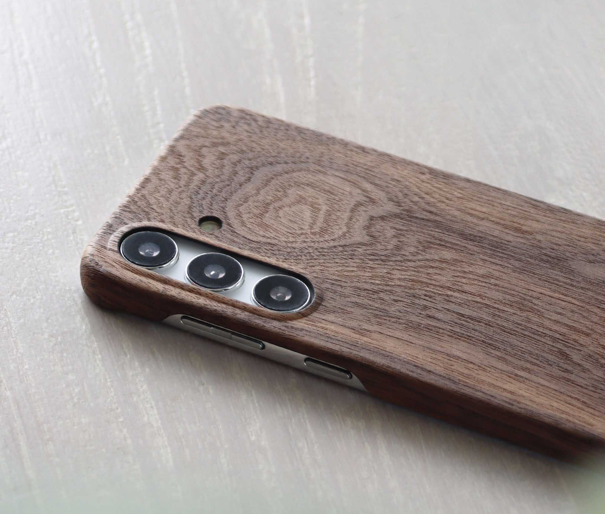 Komodoty Samsung S24 Walnut Case Slim