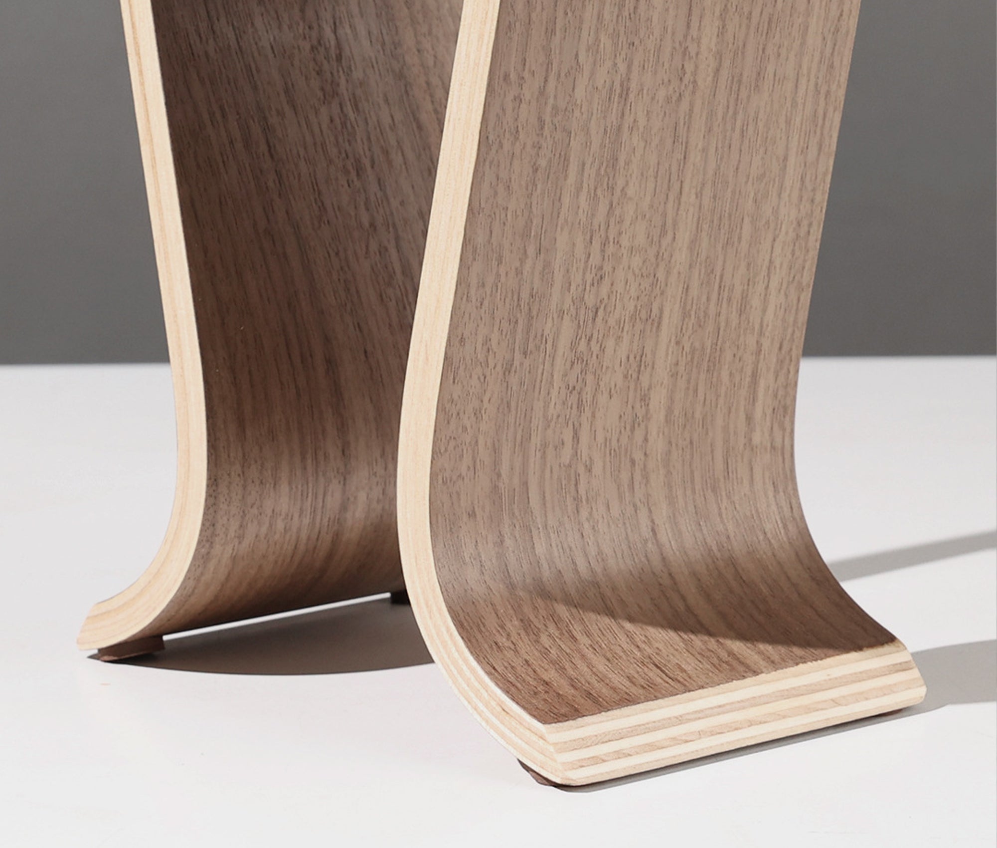 Komodoty Wood Headphone Stand Walnut Bottom Feet Desktop